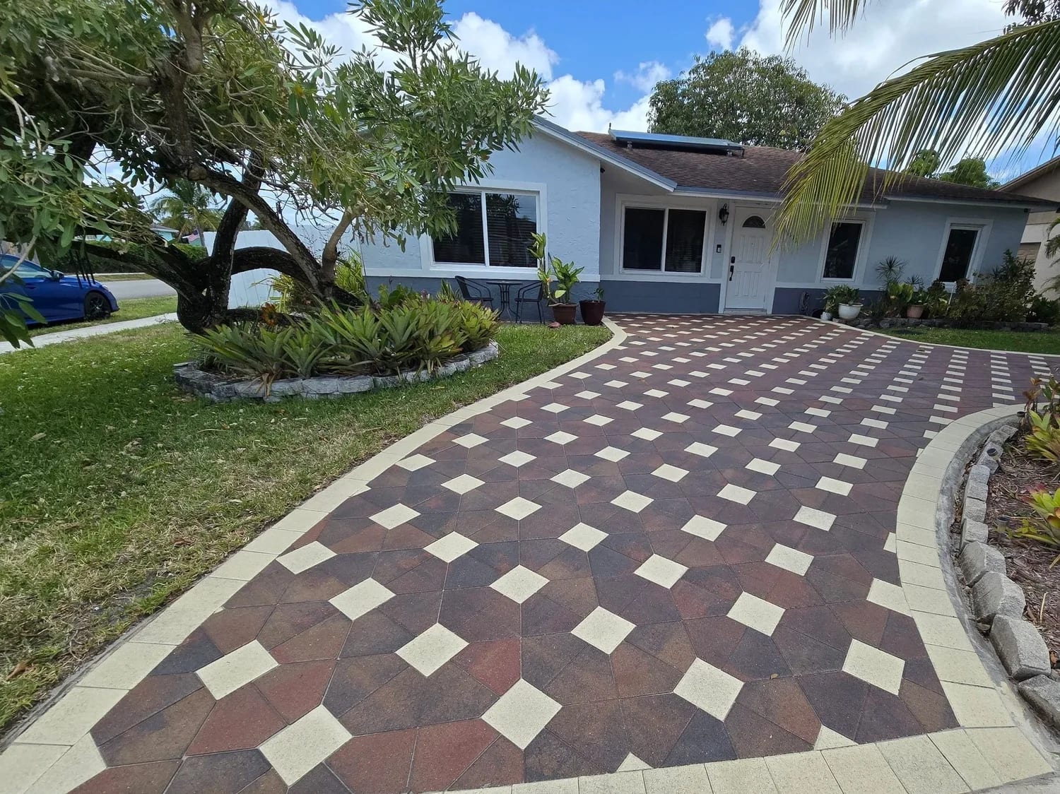 Why Homeowners Choose a Paver Driveway in South Florida